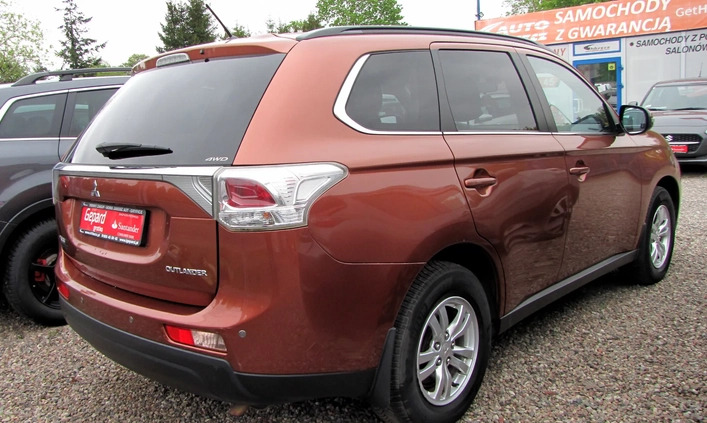 Mitsubishi Outlander cena 48999 przebieg: 257649, rok produkcji 2013 z Mikołajki małe 191